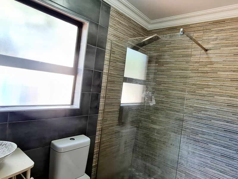 Magnificent house for sale in New Town, Louis Trichardt - Photo 8