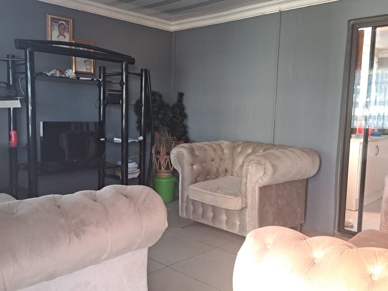 Sole and Exclusive Mandate - Photo 2