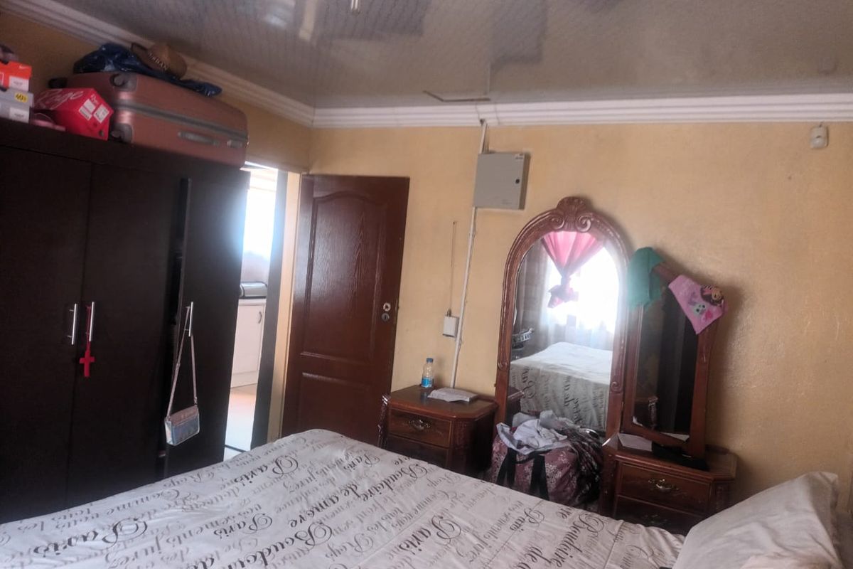 Sole and Exclusive Mandate - Photo 4