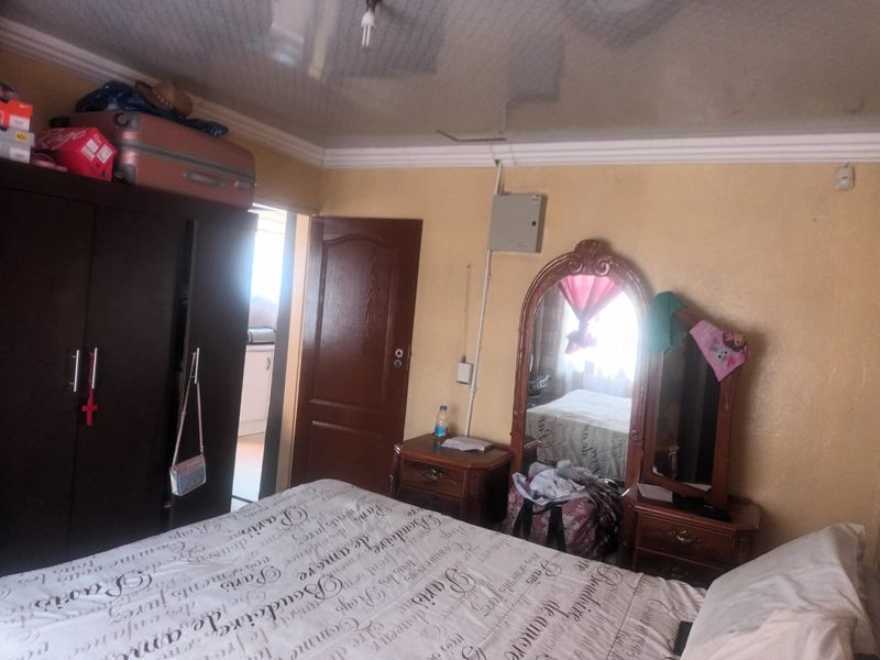 Sole and Exclusive Mandate - Photo 4