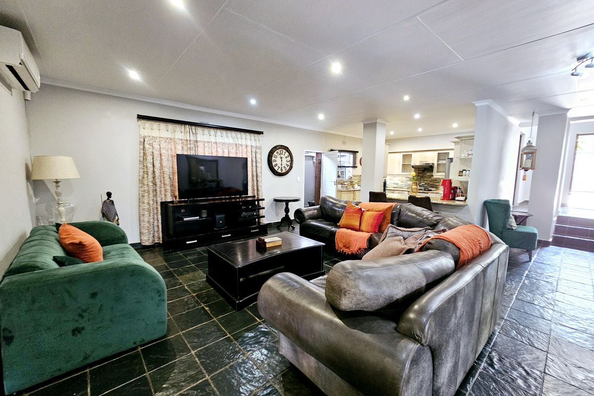 Modern 3-Bedroom Home for Sale in Louis Trichardt. - Photo 5