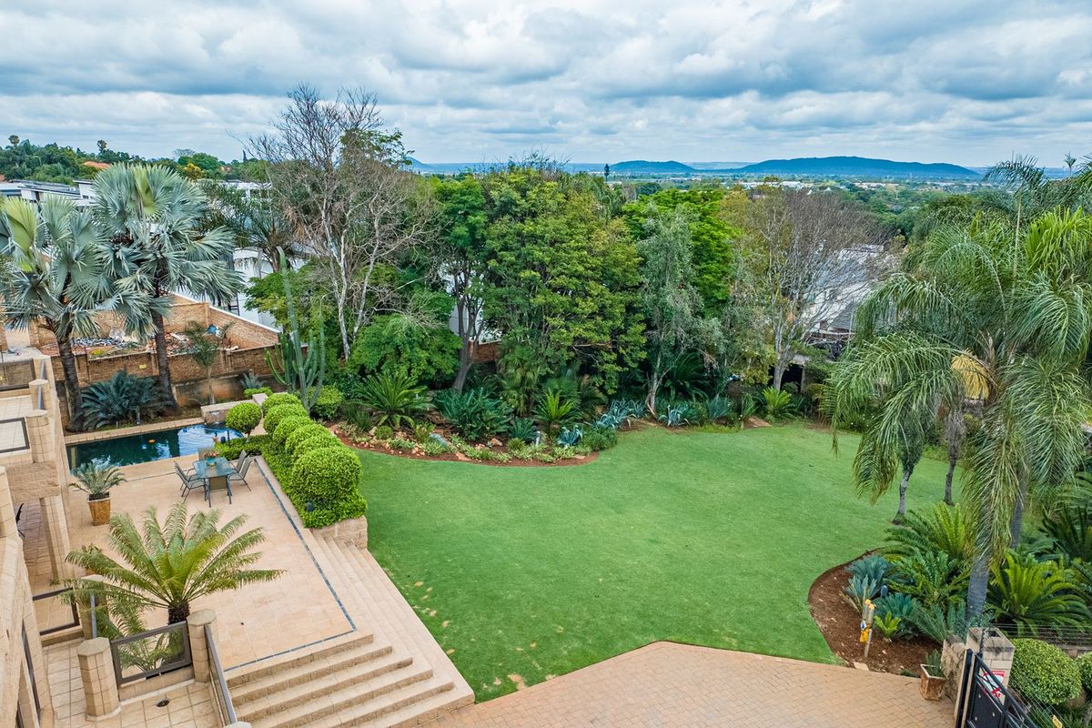 Location! Location! Location! - Photo 3