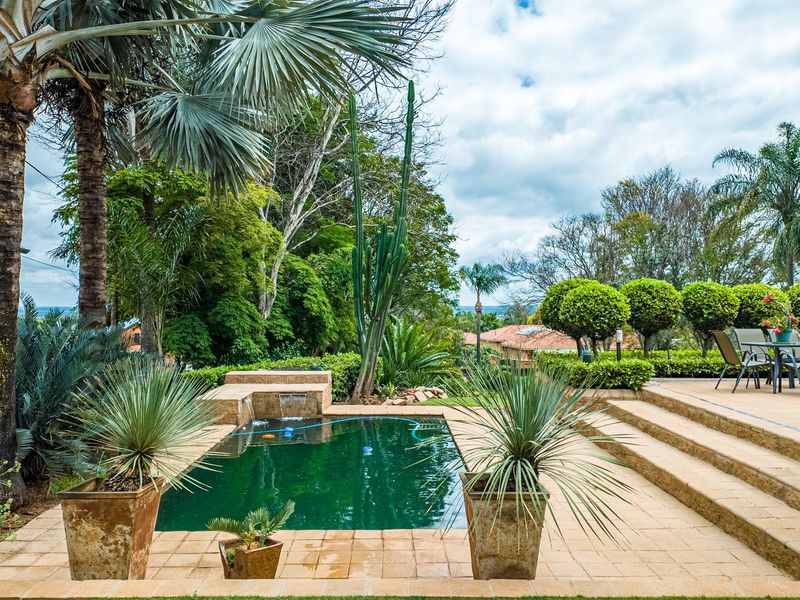 Location! Location! Location! - Photo 8