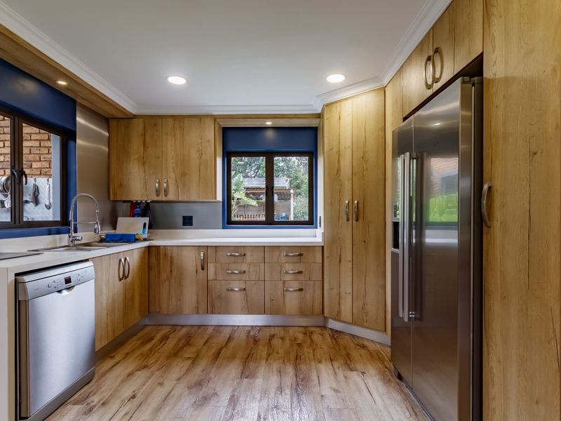 A Dream Property in Glen Austin – Spacious, Stylish & Self-Sufficient - Photo 5