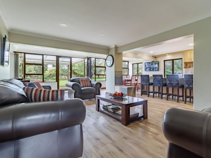 A Dream Property in Glen Austin – Spacious, Stylish & Self-Sufficient - Photo 10