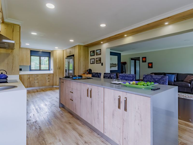 A Dream Property in Glen Austin – Spacious, Stylish & Self-Sufficient - Photo 8