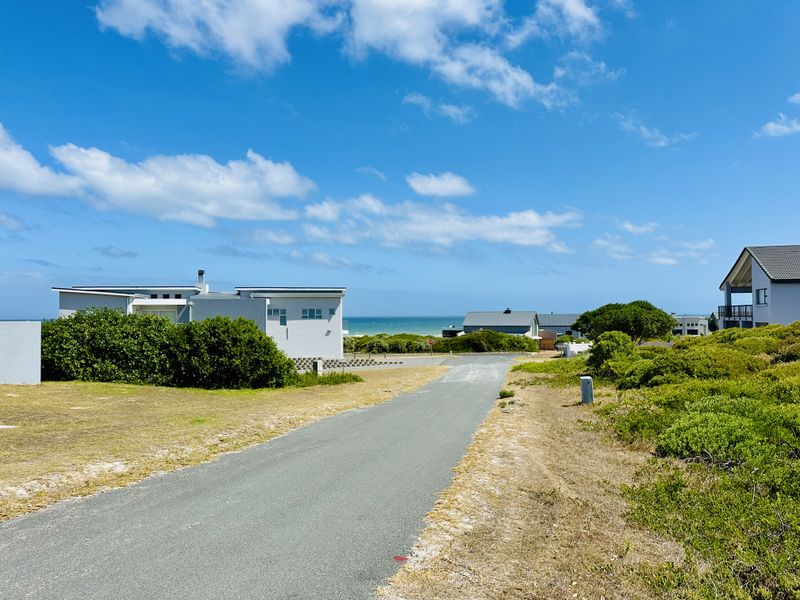 Large stand in popular Heide street up for grabs - Photo 10