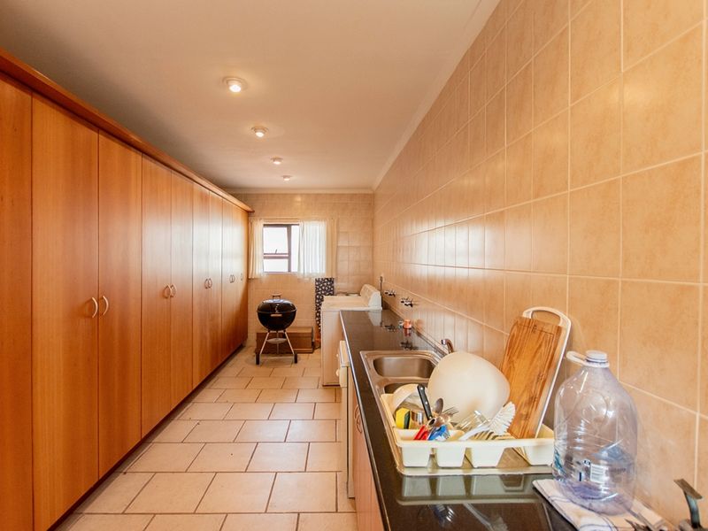 House For Sale In Velddrif - Photo 9