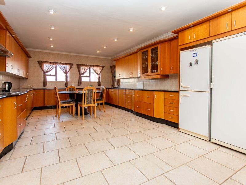 House For Sale In Velddrif - Photo 8