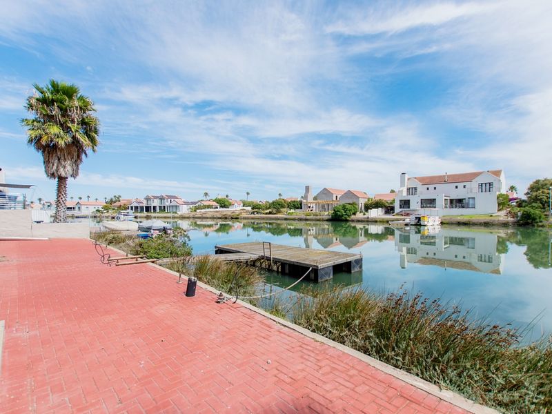 House For Sale In Velddrif - Photo 4