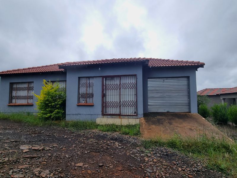 Zeerust - Charming 3-Bedroom Home - Photo 6