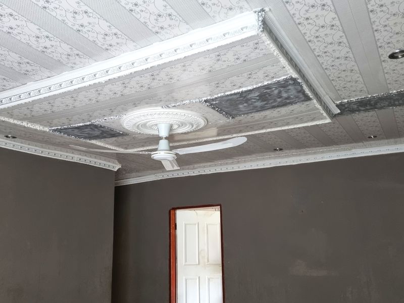 Zeerust - Charming 3-Bedroom Home - Photo 9