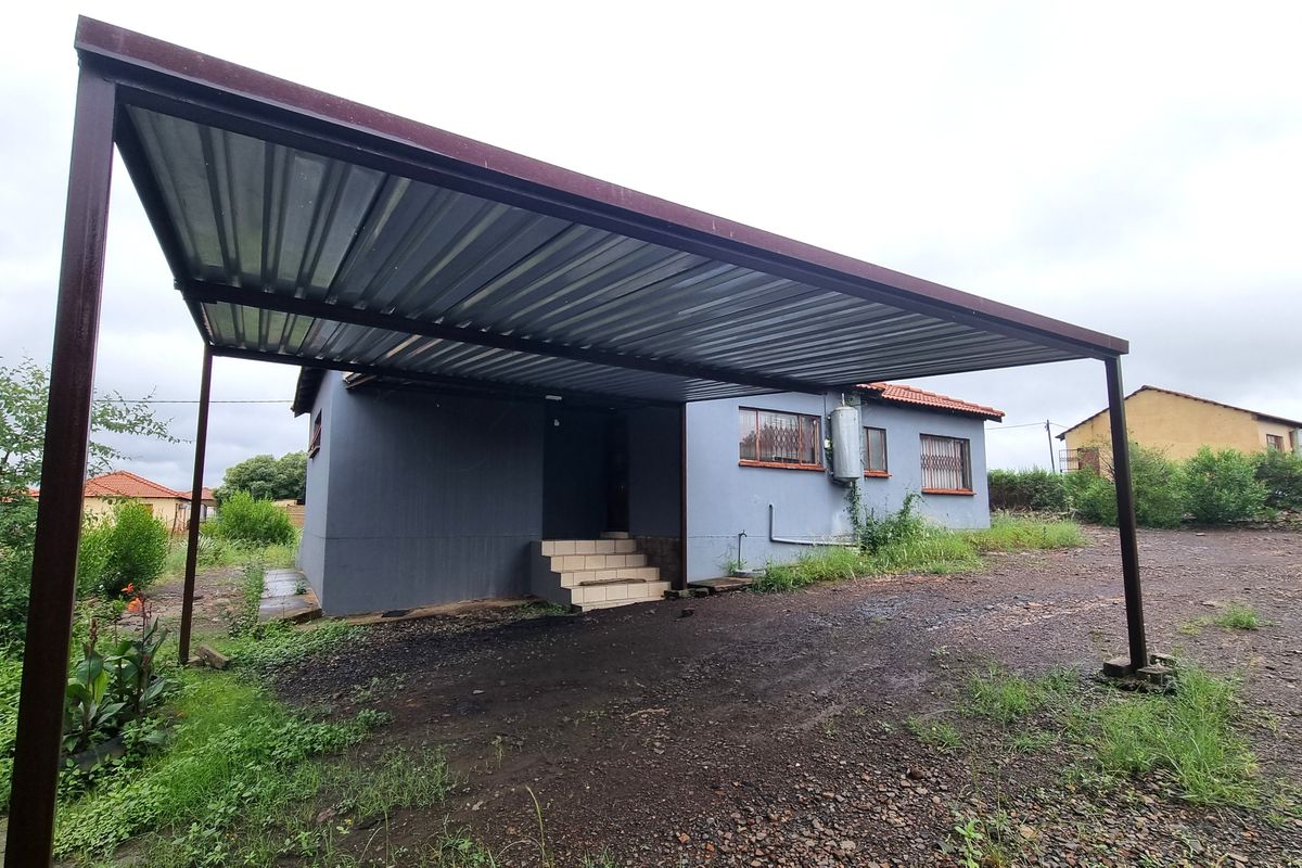 Zeerust - Charming 3-Bedroom Home - Photo 3