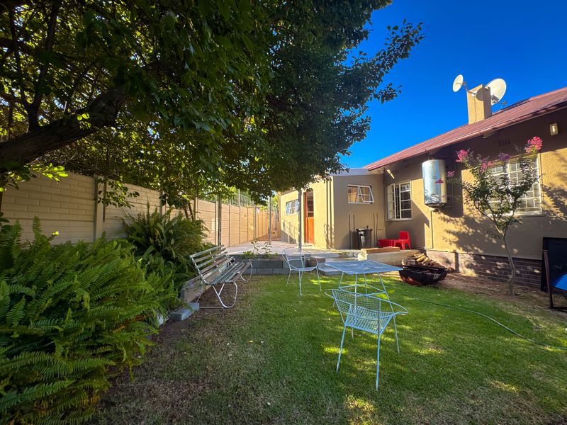 FOUR BEDROOM HOUSE FOR SALE WOLSELEY - Photo 2