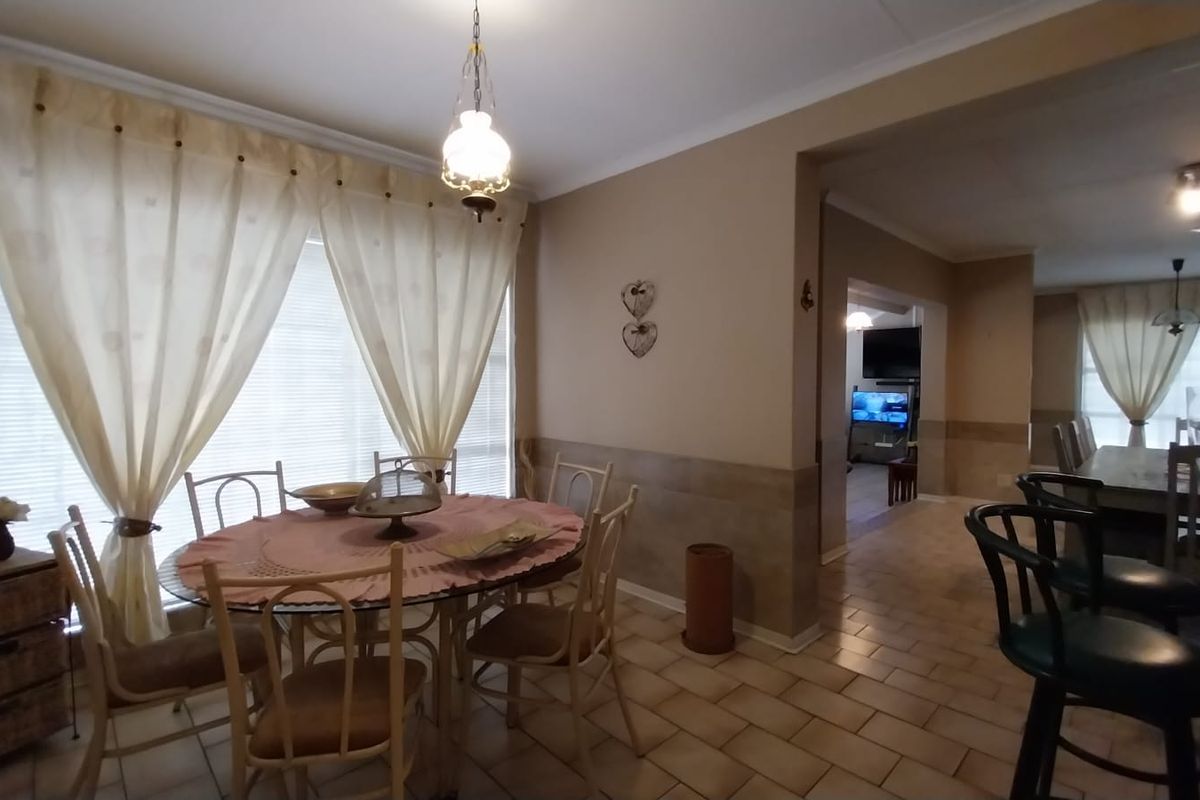 Family Home with Business Potential in Trichardt - Photo 4