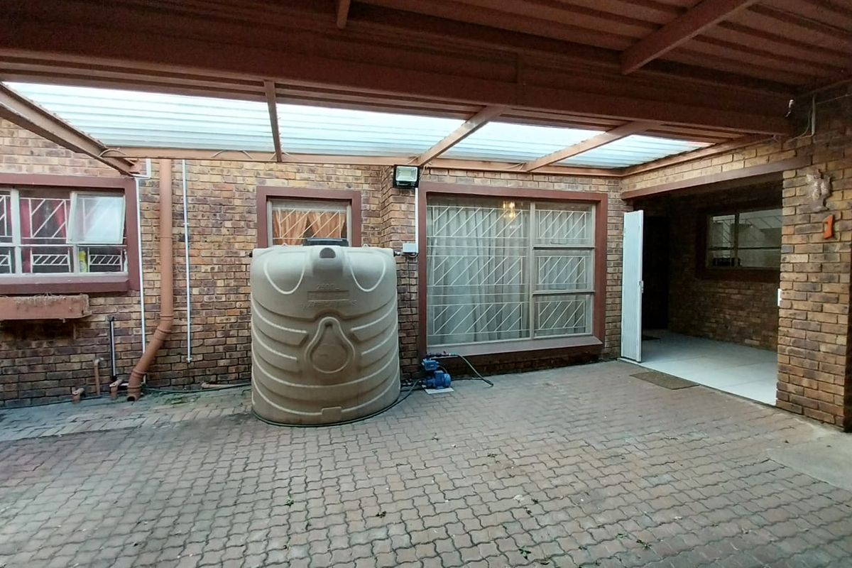 Family Home with Business Potential in Trichardt - Photo 3