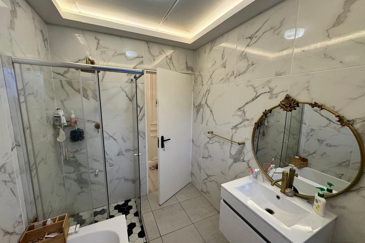 2 Bedroom apartment priced to sell! - Photo 4