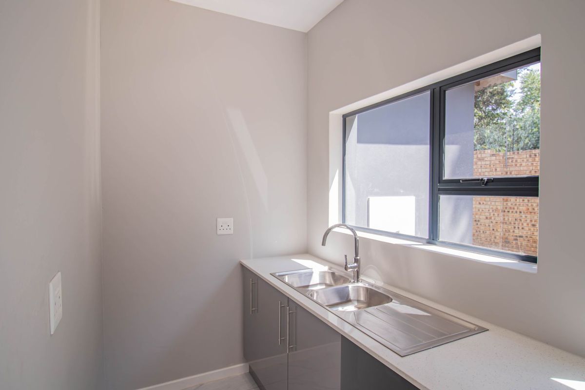 New Development! Exclusive designed house. - Photo 5