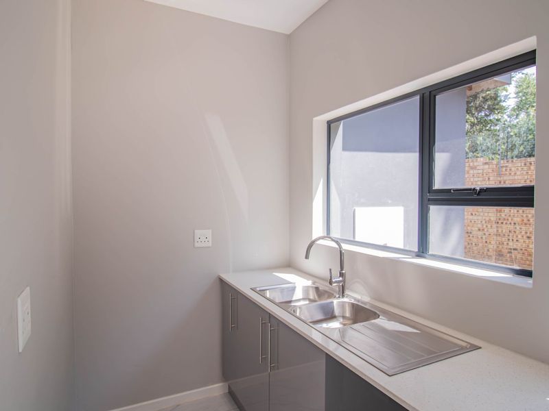 New Development! Exclusive designed house. - Photo 5