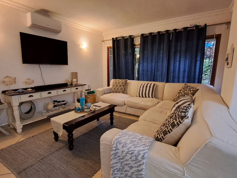 Exquisite Lock-up and Go Townhouse - Photo 4
