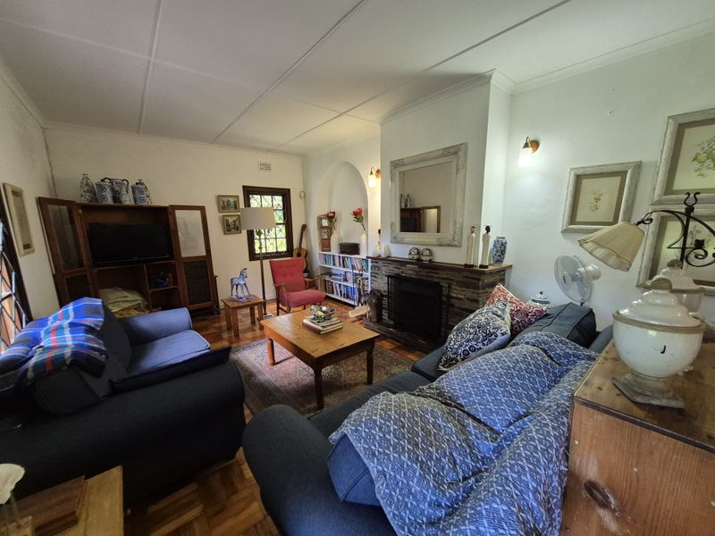 PRISTINE FAMILY HOME WITH OLD WORLD CHARM - Photo 10
