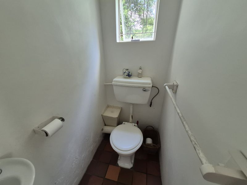 PRISTINE FAMILY HOME WITH OLD WORLD CHARM - Photo 7