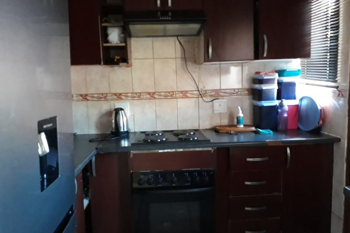 Your dream home awaits! - Photo 2