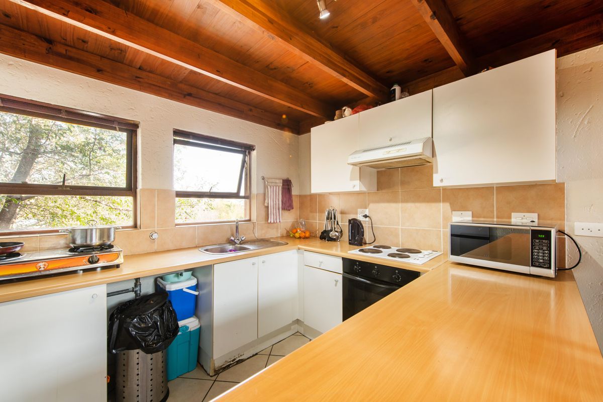 Asking R799,000 - Photo 5