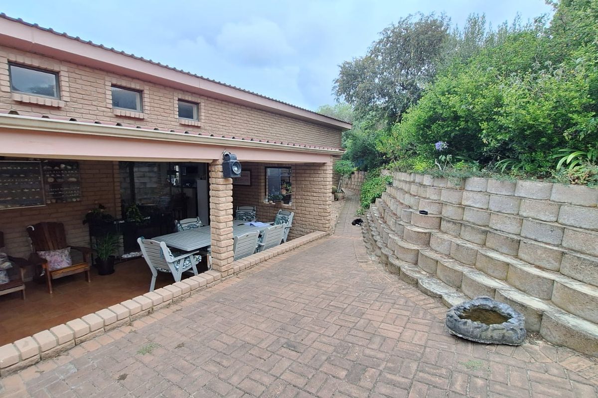 Lock up and go Cottage - Photo 2