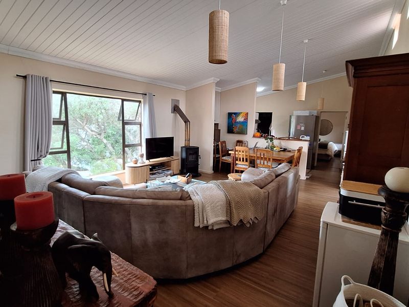 Lock up and go Cottage - Photo 9