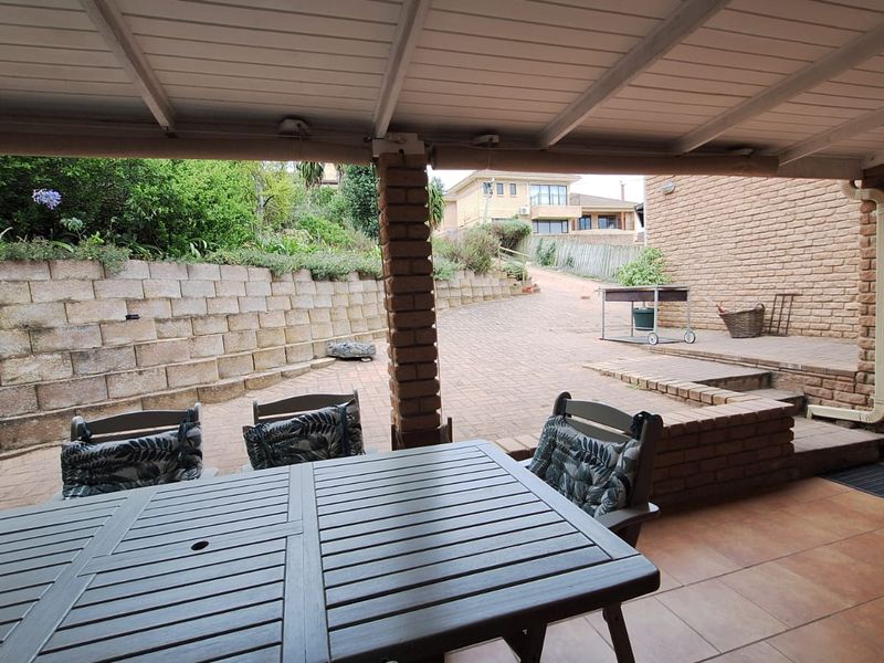 Lock up and go Cottage - Photo 10