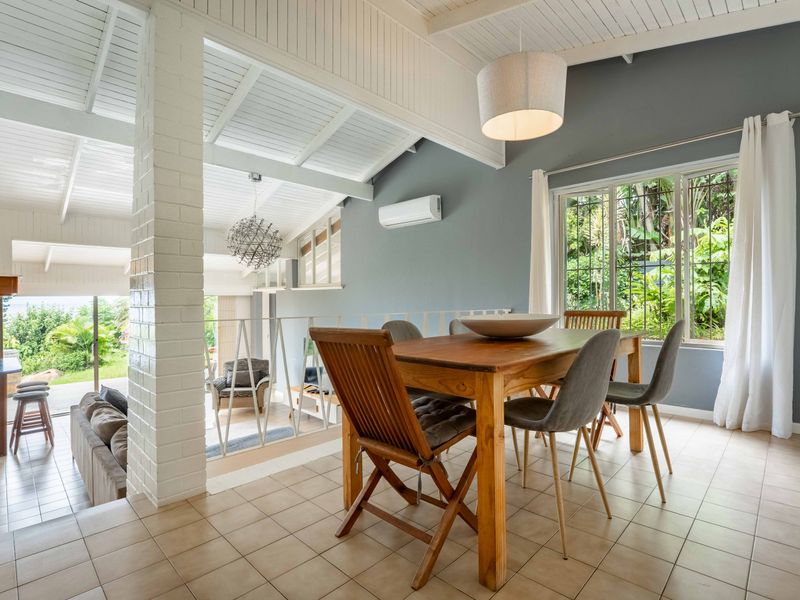 Old school style with a modern twist. - Photo 4