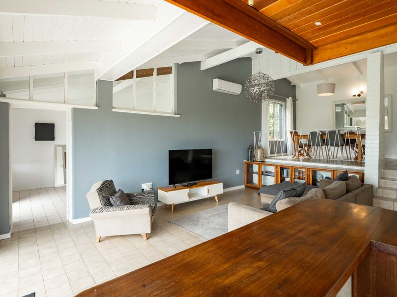 Old school style with a modern twist. - Photo 7