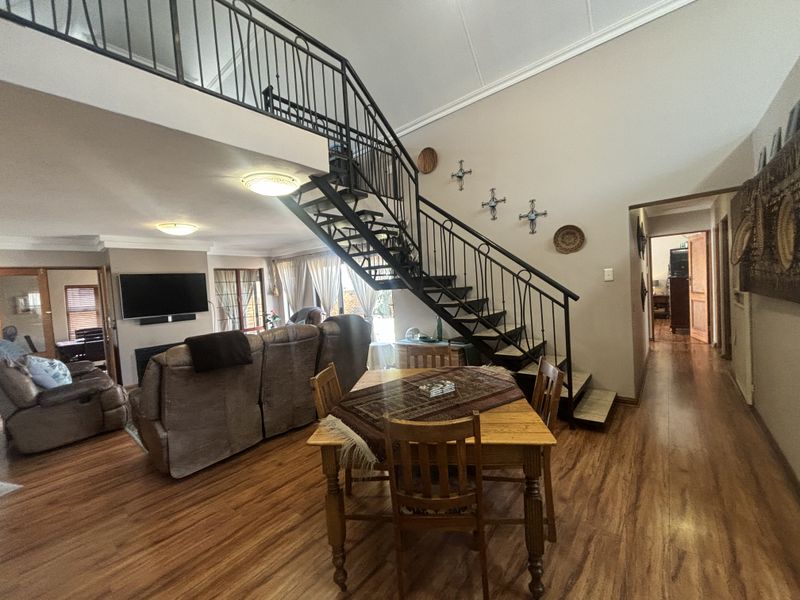 Magnificent Home in a Loved Complex - Photo 8