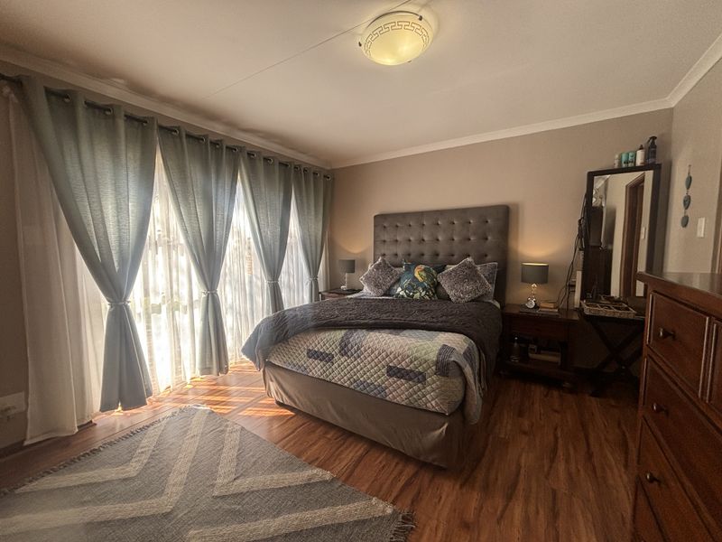 Magnificent Home in a Loved Complex - Photo 9