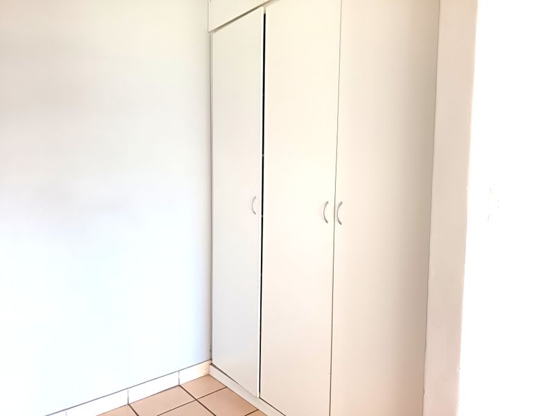 Secure & Spacious 2-Bedroom Apartment in Brakpan North - Photo 8