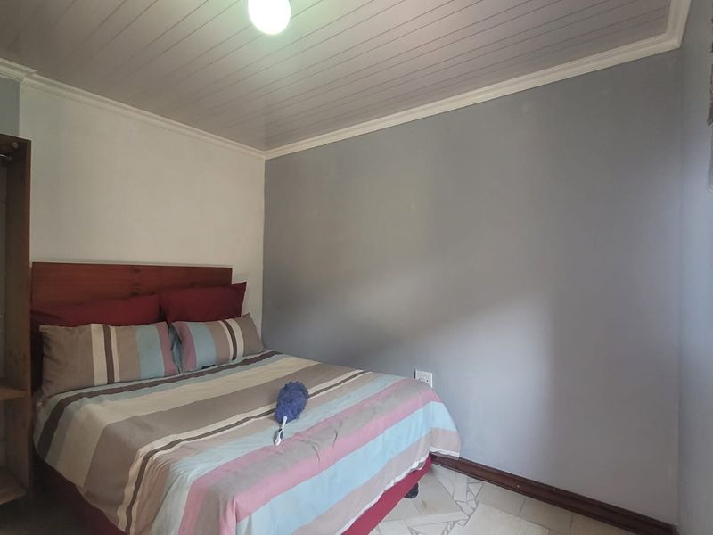 Spacious Bachelor Flatlet in Secure Quiet Area - Photo 2