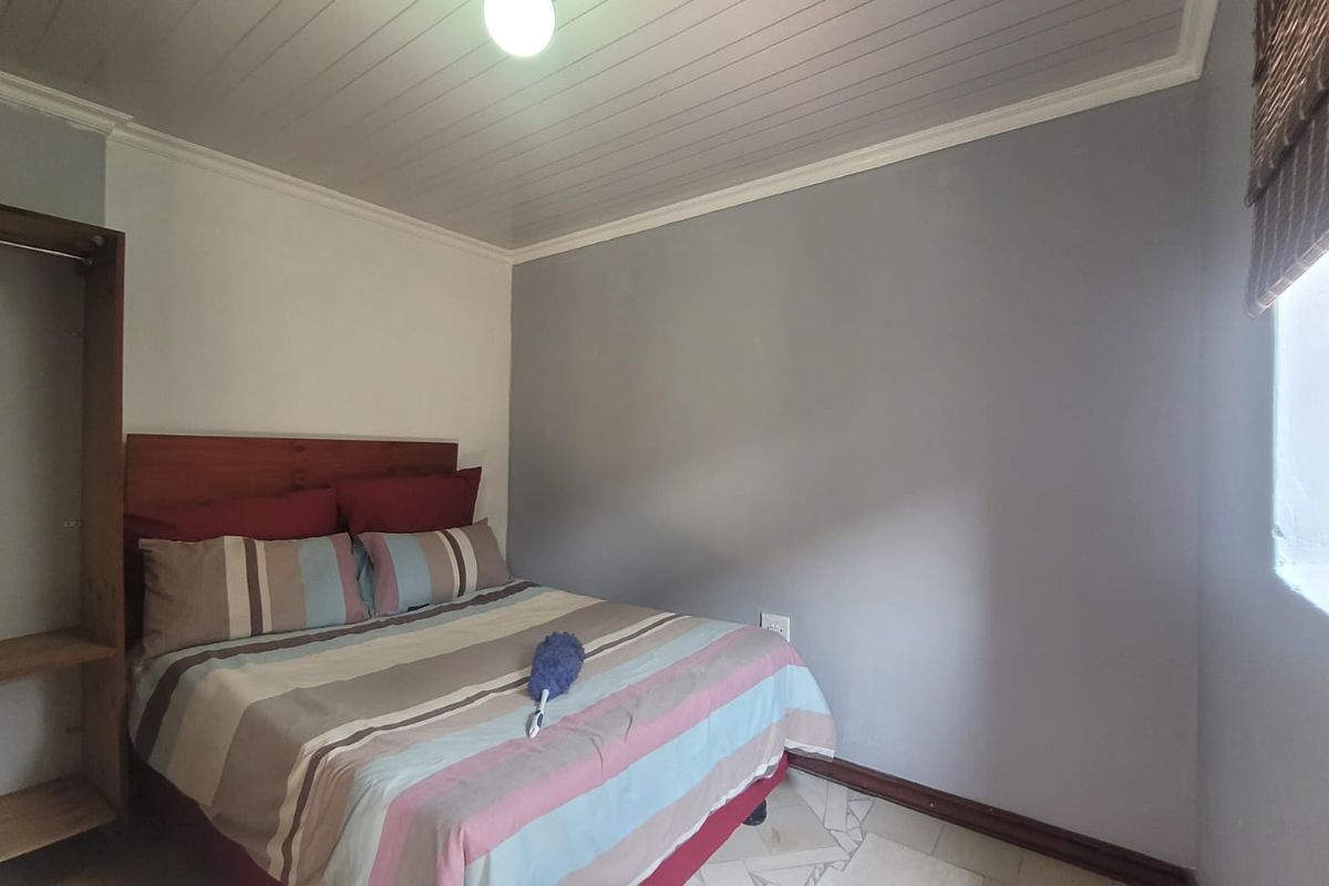 Spacious Bachelor Flatlet in Secure Quiet Area - Photo 2