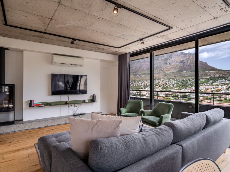 Stylish 2-bedroom Penthouse for sale in vibrant Bo Kaap - Photo 3