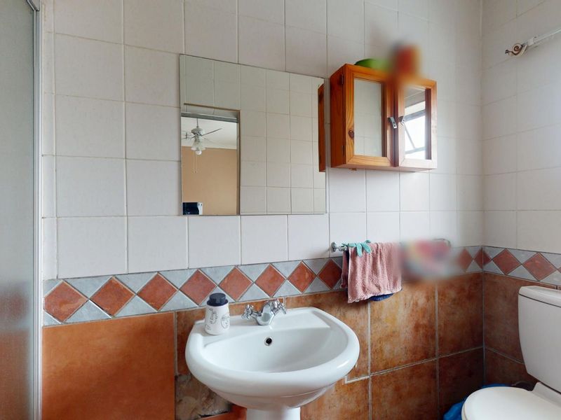 Spacious 1 bedroom apartment—perfect for first-time buyers or investors - Photo 9