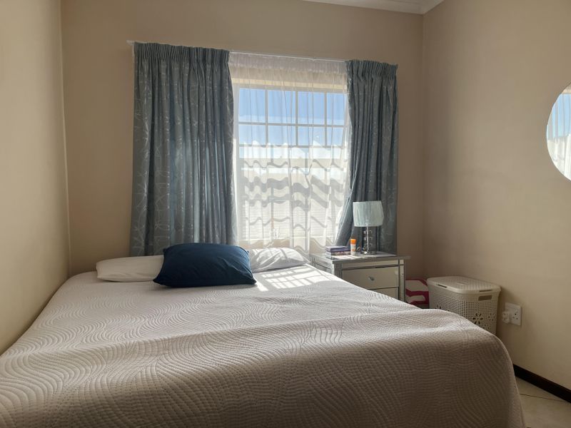 A magnificent opportunity for new home owners and investors. - Photo 6