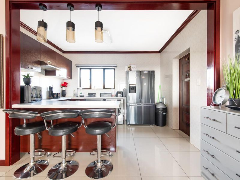 THE POSITION IS RIGHT, THE PRICE IS RIGHT, COME SEE, IT COULD BE LOVE AT PURSE SIGHT - Photo 4