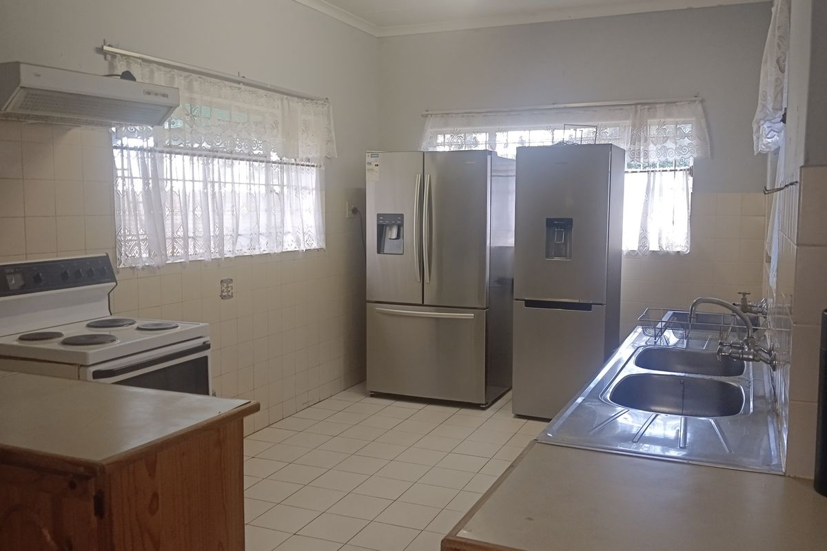 Huge Family Home in Quiet Position - Photo 3