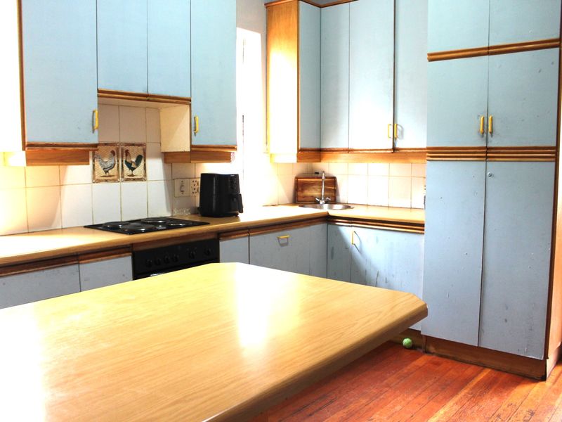 This Home offer the Perfect blend of Old World Charm and Modern Living. - Photo 3