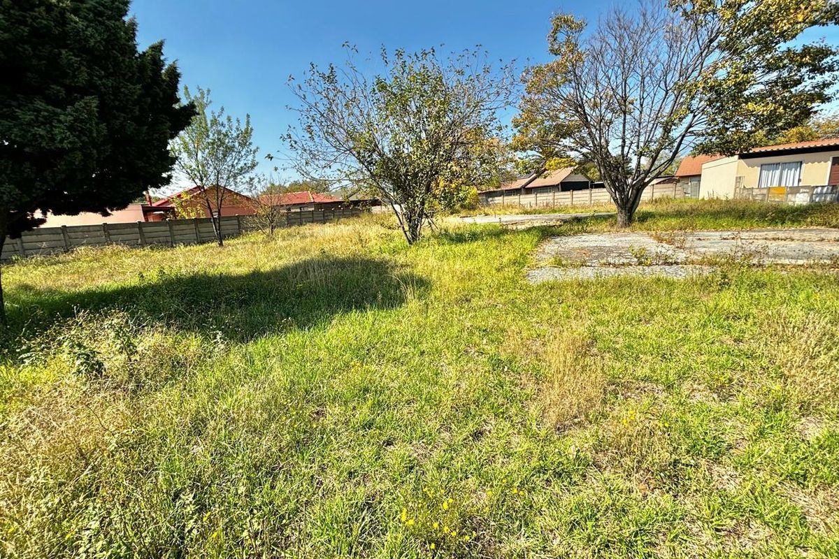 Vacant land in a Good area! near Kruinpark - Photo 3