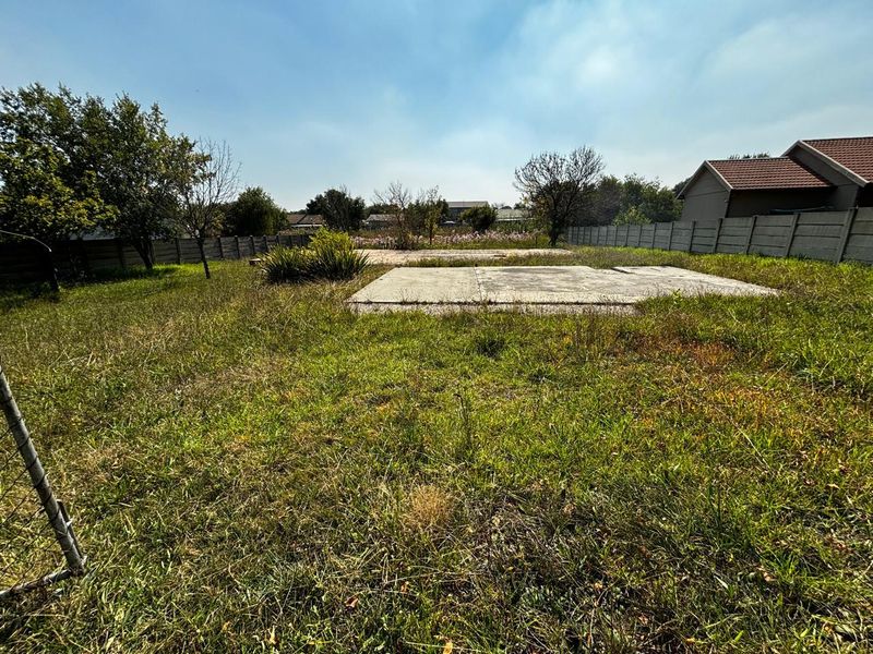 Vacant land in a Good area! near Kruinpark - Photo 3
