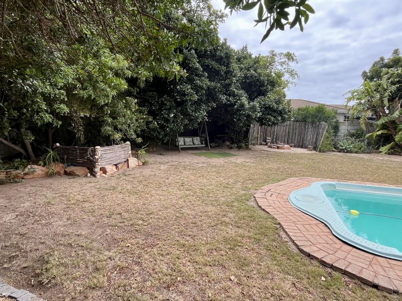 Vacant land in prime position in old Summerstrand! - R850 000 - Photo 8