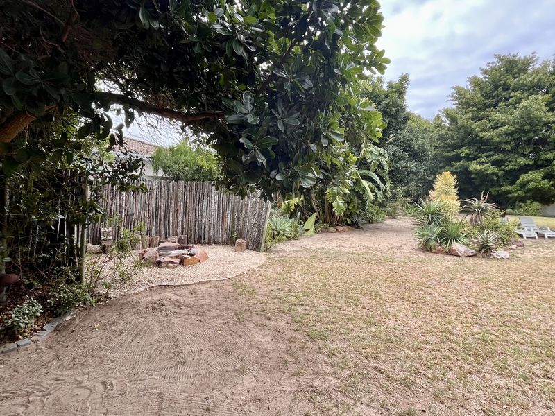 Vacant land in prime position in old Summerstrand! - R850 000 - Photo 10