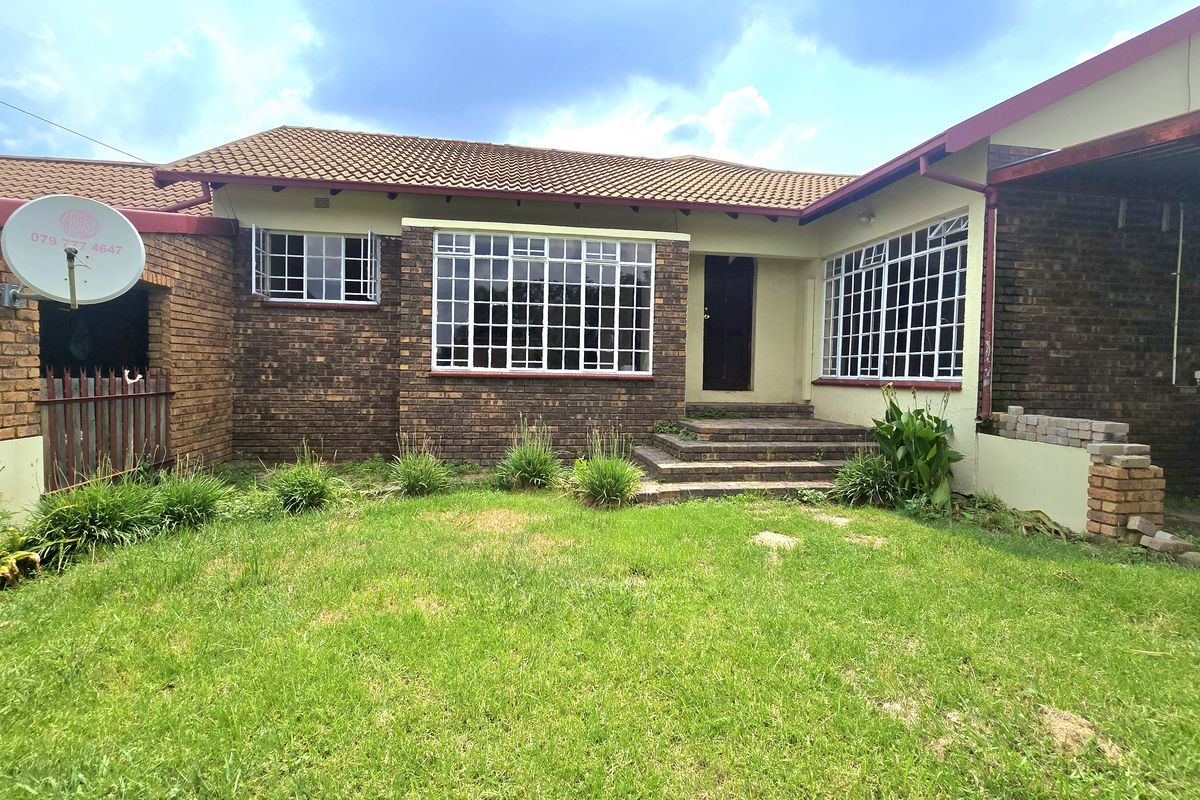 "Charming Smallholding with Cottages & Thriving Farmland" - Photo 5