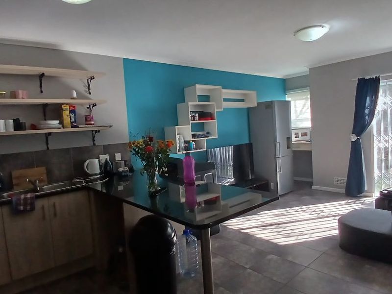 2-Bedroom,  1- Bathroom Townhouse in a Secure Complex in Bonnie Doon – Near Nahoon Beach - Photo 8